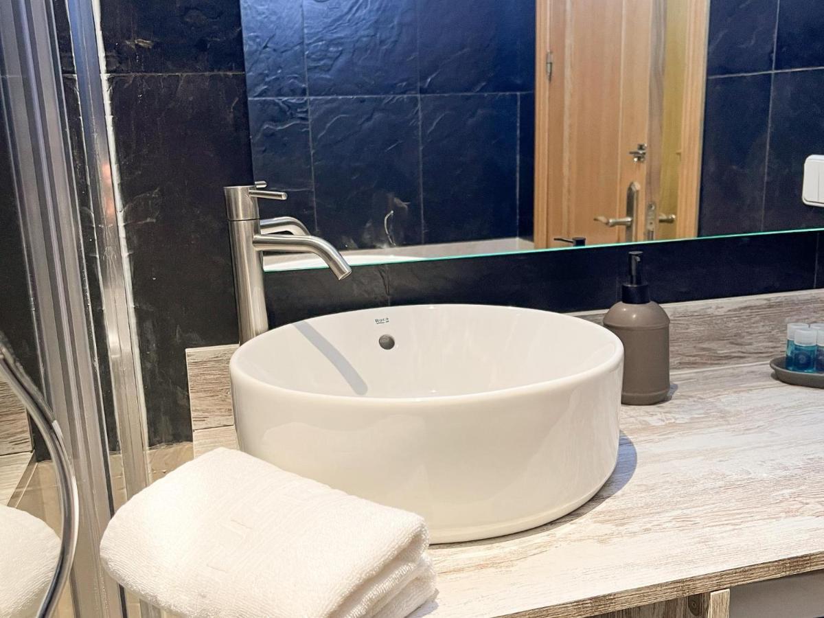 Apartmán La Ronda De Segovia Madrid Exteriér fotografie